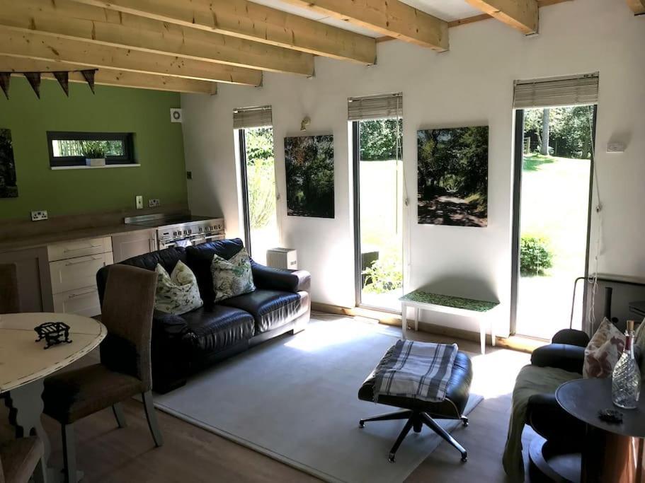 Log Cabin Rural Retreat In Beautiful Countryside Lapworth Екстер'єр фото